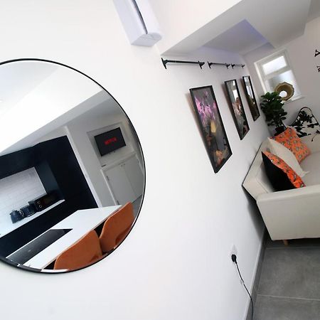New Spacious 2 Bed Getaway - Private Courtyard! - Underfloor Heating Cardiff Exteriér fotografie